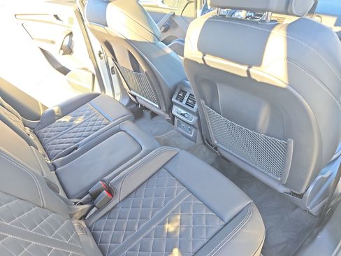 Used 2025 Audi SQ5 Premium Plus w/ Premium Plus Package image 11