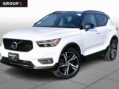 Used 2019 Volvo XC40 T5 R-Design