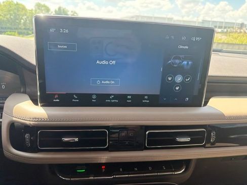 Used 2023 Lincoln Nautilus Reserve w/ Equipment Group 201A AWD/4WD image 12