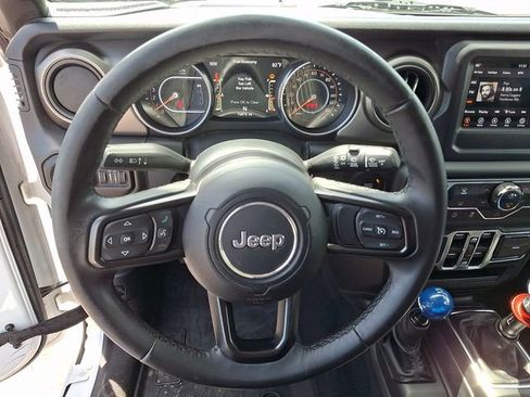 Used 2018 Jeep Wrangler Unlimited Sport S AWD/4WD image 14