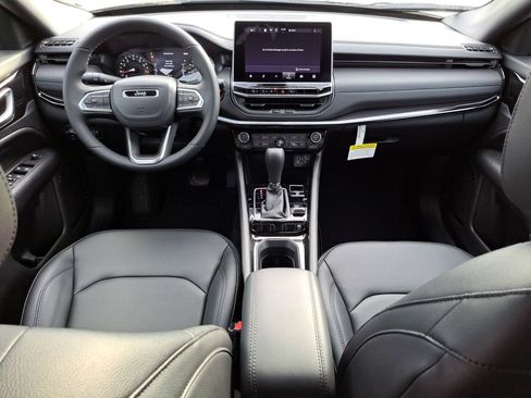 New 2026 Jeep Compass Limited image 12