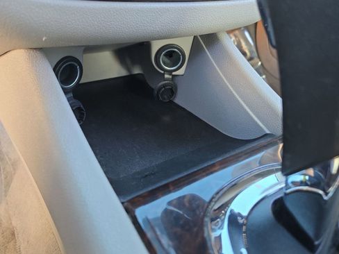 Used 2015 Chevrolet Impala LT w/ LT Sunroof Package image 24