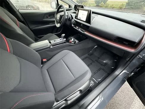 Used 2026 Toyota Prius Plug-In Hybrid image 20