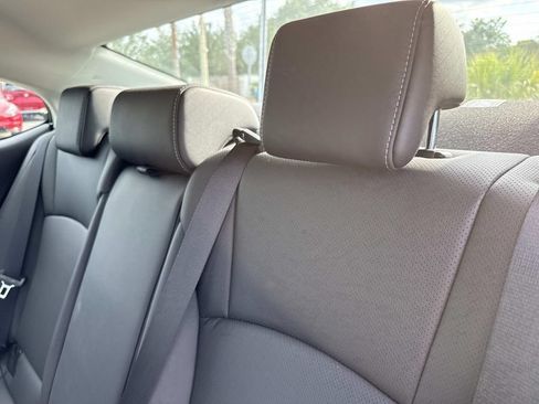 Used 2025 Lexus ES 350 w/ Premium Package FWD image 14