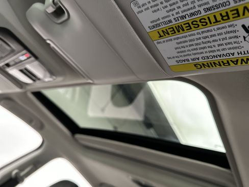 Used 2024 Subaru Crosstrek 2.5i Limited image 20