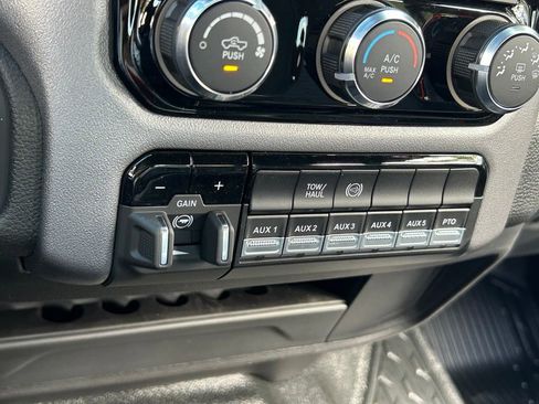 New 2025 RAM 3500 Big Horn AWD/4WD image 49