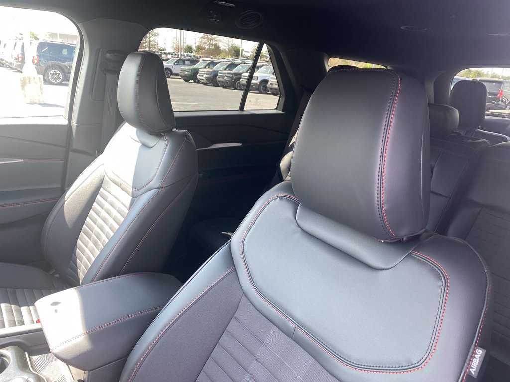 New 2026 Ford Explorer ST-Line w/ ST-Line Street Pack AWD/4WD image 20
