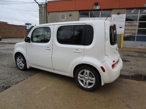 Used 2014 Nissan Cube 1.8 SL w/ SL Preferred Package FWD image 5