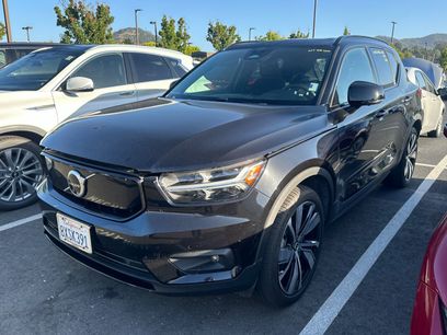 Used 2021 Volvo XC40 P8 Recharge w/ Advanced Package