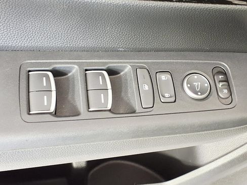 Used 2024 Honda CR-V EX-L image 16