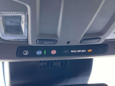 Used 2024 GMC Sierra 1500 SLT image 30