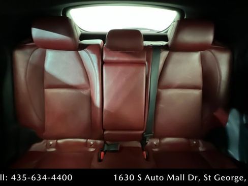 Used 2021 MAZDA MAZDA3 Hatchback w/Premium Plus Pkg image 25