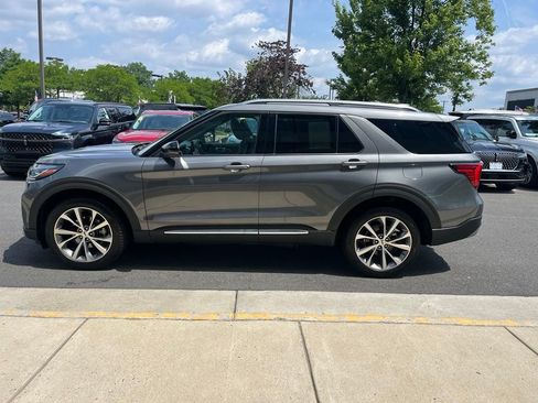 Certified 2025 Ford Explorer Platinum w/ Ultimate Package AWD/4WD image 6