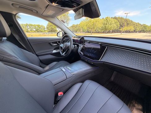 Certified 2025 Mercedes-Benz E 350 Sedan image 19