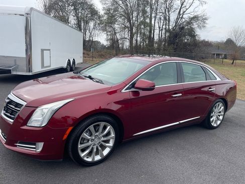 Used 2016 Cadillac XTS Luxury image 1