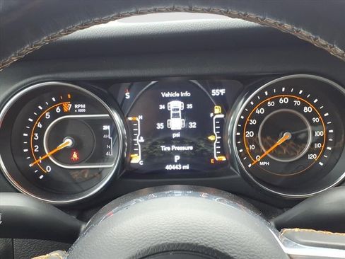 Used 2021 Jeep Gladiator Overland image 18