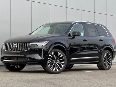 New 2026 Volvo XC90 T8 Ultra w/ Protection Package AWD/4WD image 1