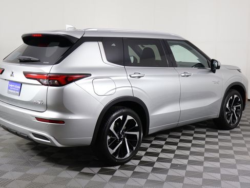 Used 2024 Mitsubishi Outlander SEL AWD/4WD image 6