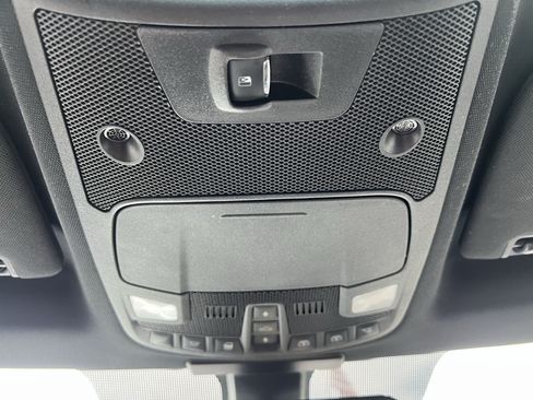 Used 2015 Ford F150 Platinum w/ Equipment Group 701A Luxury AWD/4WD image 62