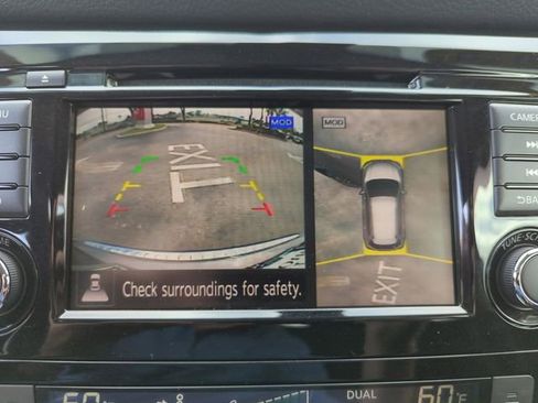 Certified 2019 Nissan Rogue SV w/ Premium Package image 37