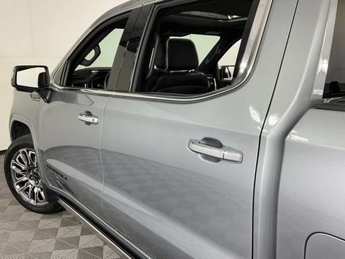 Used 2026 GMC Sierra 1500 Denali Ultimate w/ LPO, Black Badging Package AWD/4WD image 40