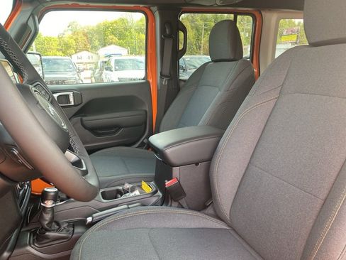 New 2025 Jeep Wrangler Unlimited Sport AWD/4WD image 18