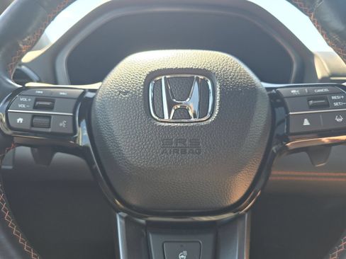 Used 2025 Honda Pilot TrailSport image 27