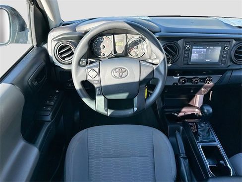 Used 2016 Toyota Tacoma SR image 20