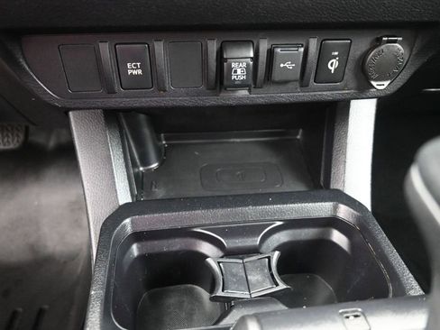 Used 2021 Toyota Tacoma TRD Sport image 4