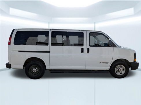 Used 2014 Chevrolet Express 2500 LS image 18
