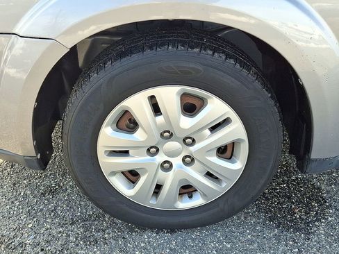 Used 2019 Dodge Journey SE w/ Premium Group image 29