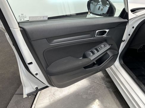 Certified 2024 Honda Civic Sport image 9