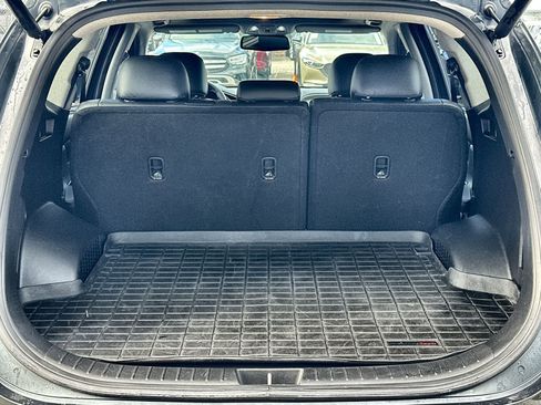 Used 2020 Hyundai Santa Fe Limited image 17