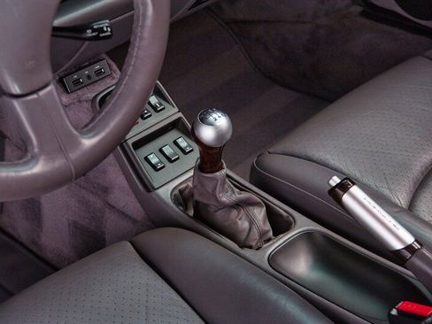 Used 1997 Porsche 911 Carrera image 29