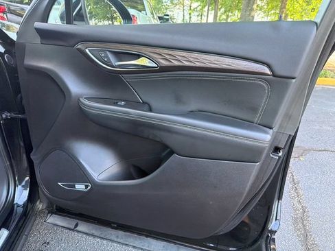 Used 2023 Buick Envision Avenir FWD image 14