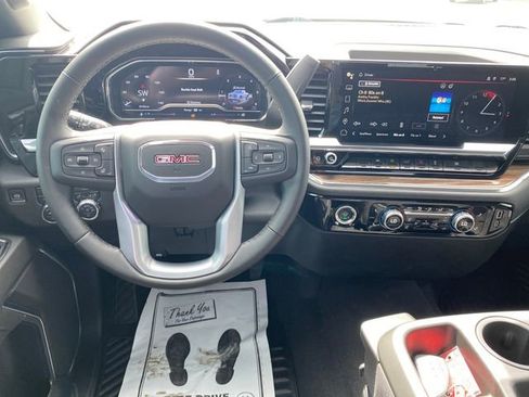Certified 2024 GMC Sierra 1500 Elevation AWD/4WD image 7