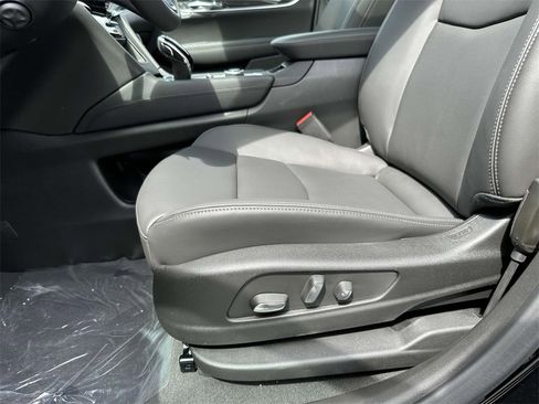 New 2025 Cadillac XT6 Sport w/ Technology Package image 15