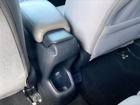 Used 2019 Honda HR-V LX image 31