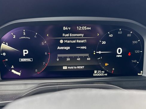 New 2026 Mitsubishi Outlander SEL Black Edition AWD/4WD image 9