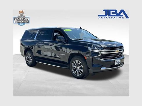 Used 2022 Chevrolet Suburban LT AWD/4WD image 1