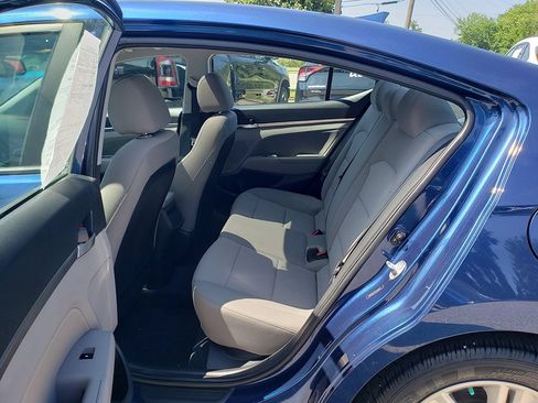 Used 2020 Hyundai Elantra Value Edition w/ Cargo Package (C1) FWD image 11