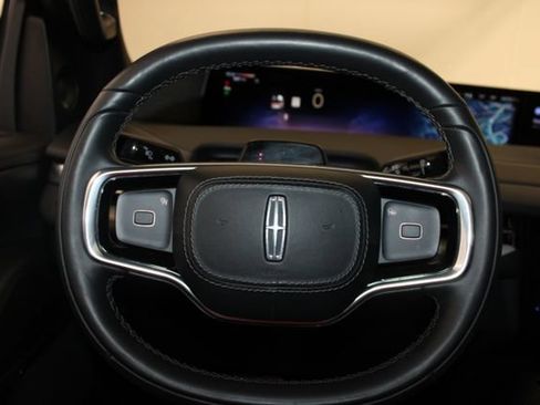 Used 2025 Lincoln Navigator L Reserve w/ Jet Appearance Package AWD/4WD image 29