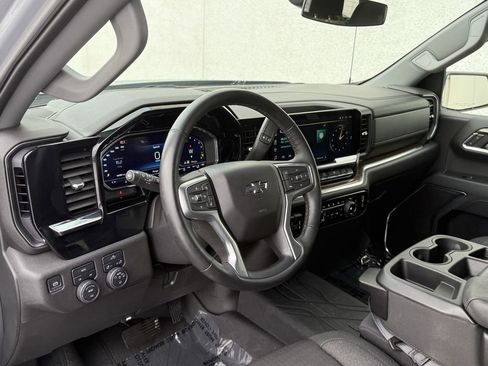 Used 2024 Chevrolet Silverado 1500 RST image 17