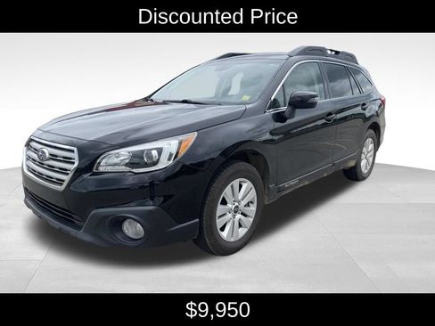 Used 2017 Subaru Outback 2.5i Premium AWD/4WD image 3