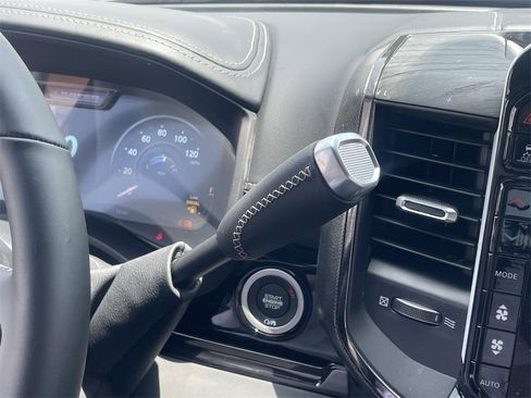 New 2025 RAM 2500 Limited image 19