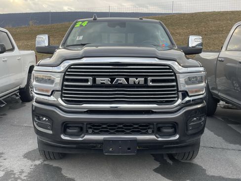 Used 2024 RAM 2500 Laramie w/ Safety Group image 7