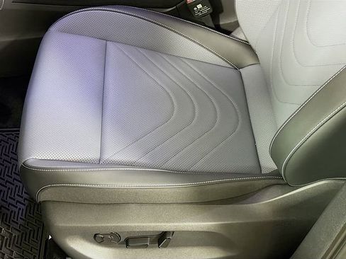 New 2026 Volkswagen Tiguan S image 18