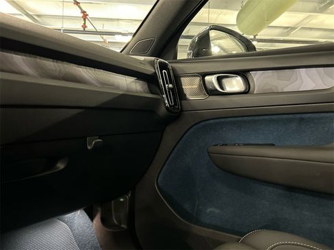 Certified 2023 Volvo C40 P8 Recharge Ultimate image 19