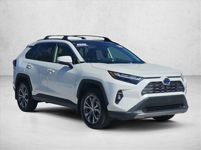 Used 2022 Toyota RAV4 Limited AWD/4WD image 3