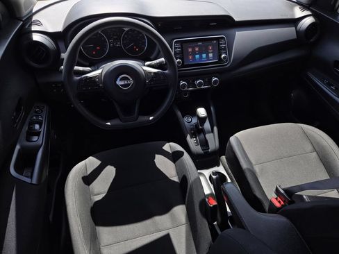 Certified 2025 Nissan Kicks Play S FWD image 15